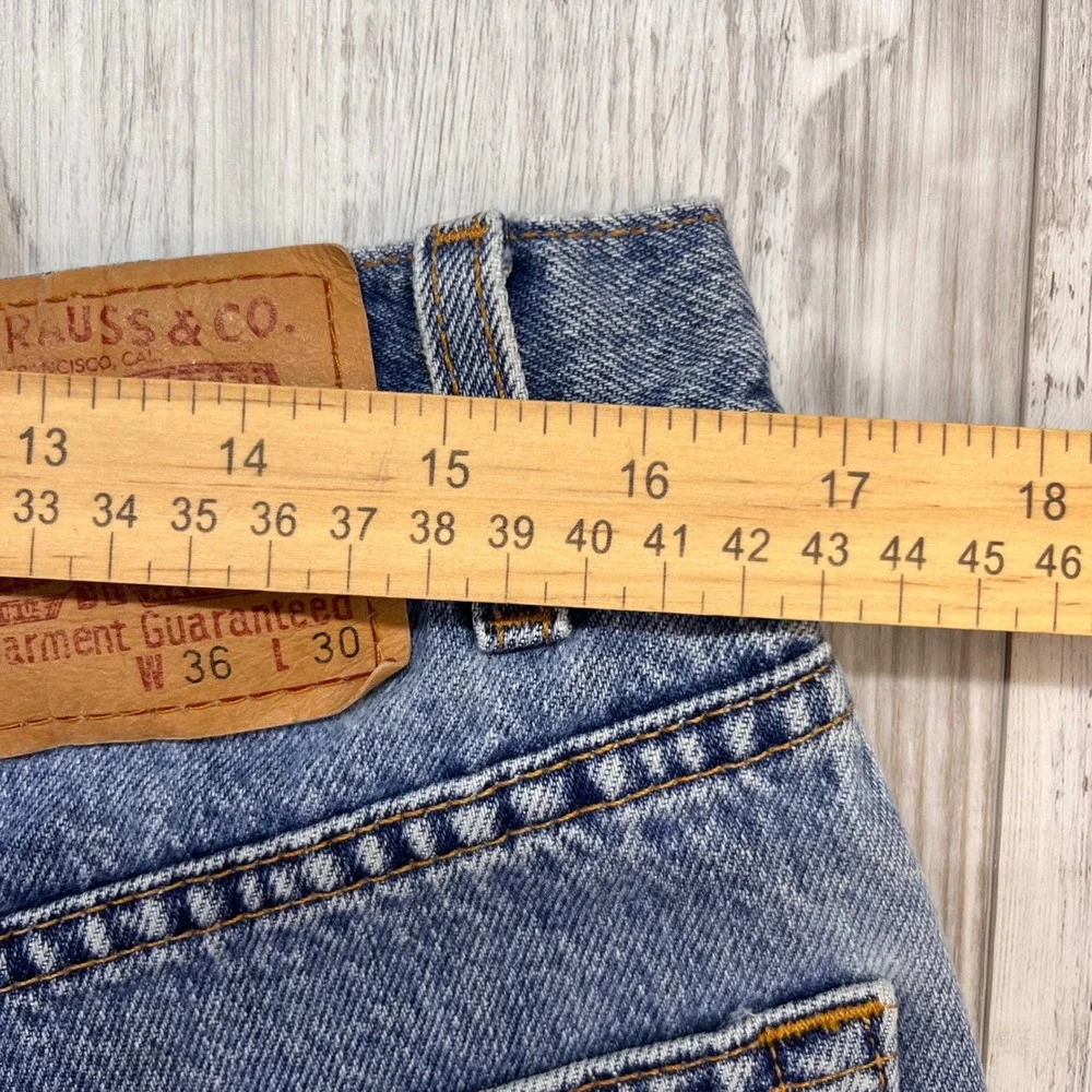Levis 550 Relaxed Fit Mens Jeans 36x30 Medium Wash Blue Denim Vintage 2000